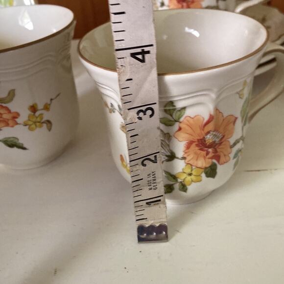 Vintage Mikasa “Olde Tapestry” Cups & Saucers, Service for 4 - Picture 12 of 14